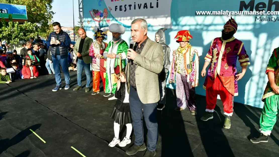 Yeşilyurt Çocuk Kitapları Festivali dolu dolu geçiyor