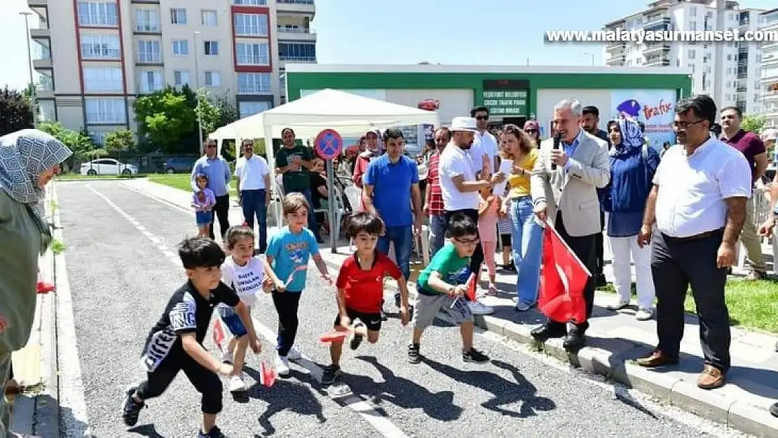 Yeşilyurt'ta 'minikler yarışıyor' programına ilgi