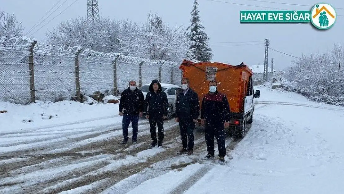 Yeşilyurt'ta kar temizleme çalışmaları sürüyor