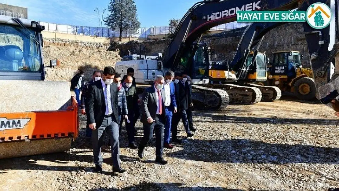 Yeşilyurt'ta millet bahçesi inşaat alanında kazı çalışmaları tamamlandı