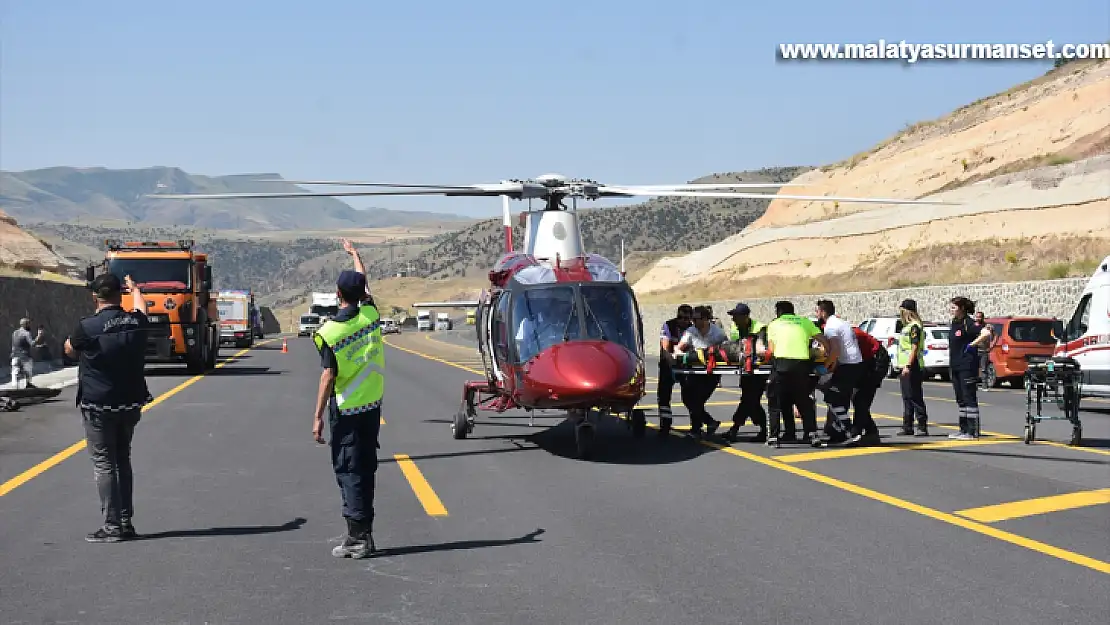 Yolcu otobüsü şarampole devrildi: 7 ölü - Yaralılar helikopterle hastanelere sevk edildi