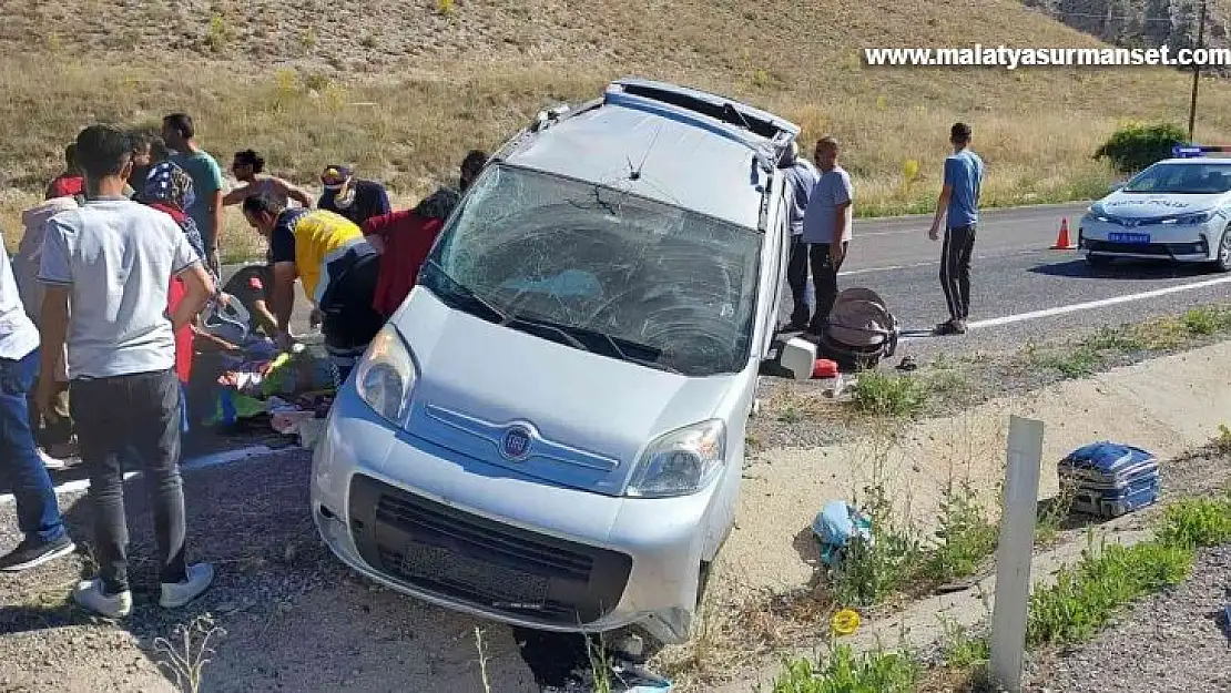 Yoldan çıkan araç su kanalına girdi 1 ölü 5 yaralı