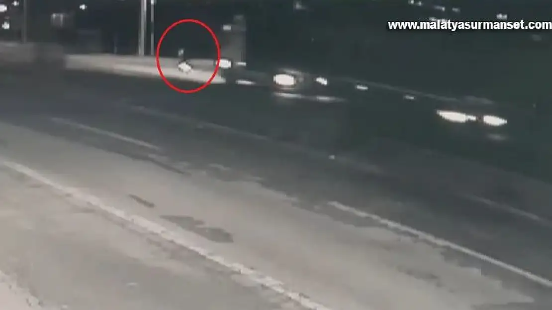 Yolun karşısına geçerken tırın çarptığı yaya hayatını kaybetti