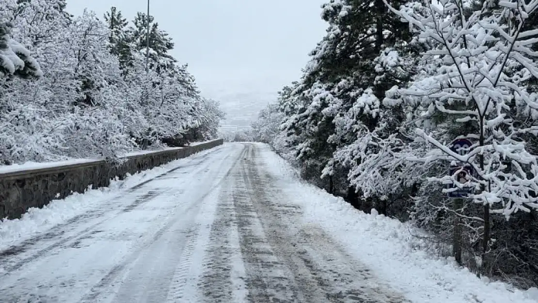 Yozgat'ta Kar Yağışı Etkili Oldu