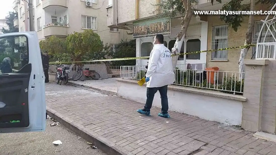 Yufkacı esnafının bıçaklı kavgasında 1'i ağır 3 kişi yaralandı