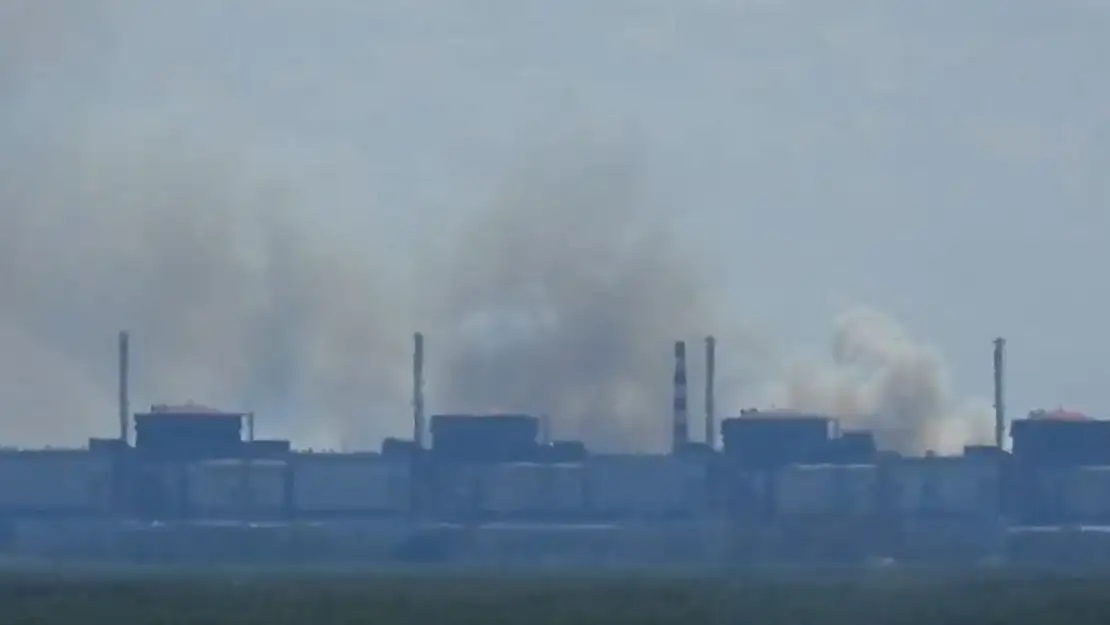 Zaporijya'da Dumanlar Yükseliyor! Dünya Nefesini Tuttu
