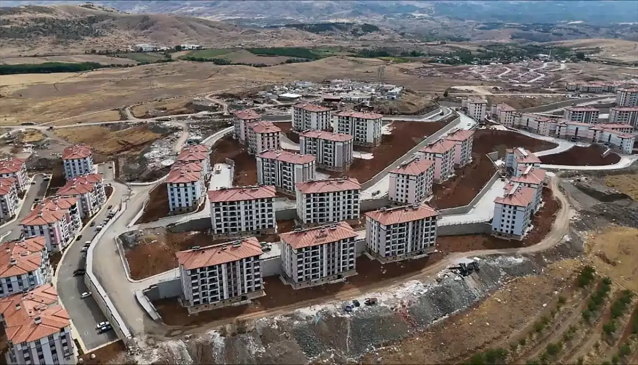 Malatya Doğanşehir'de Yeni Konutların Sevinci Yaşanıyor