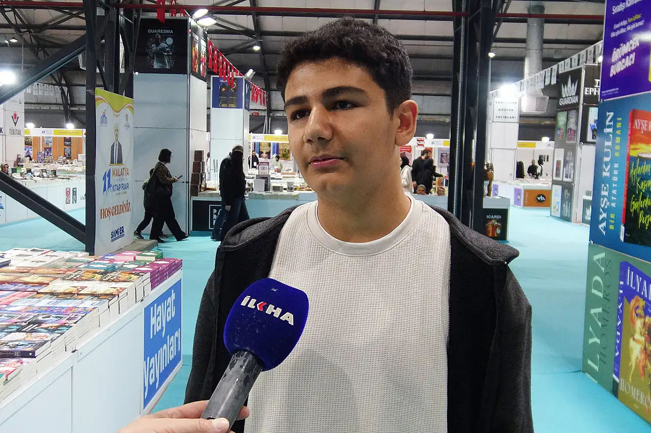 Kitap insanın dünyaya bakışını değiştirir