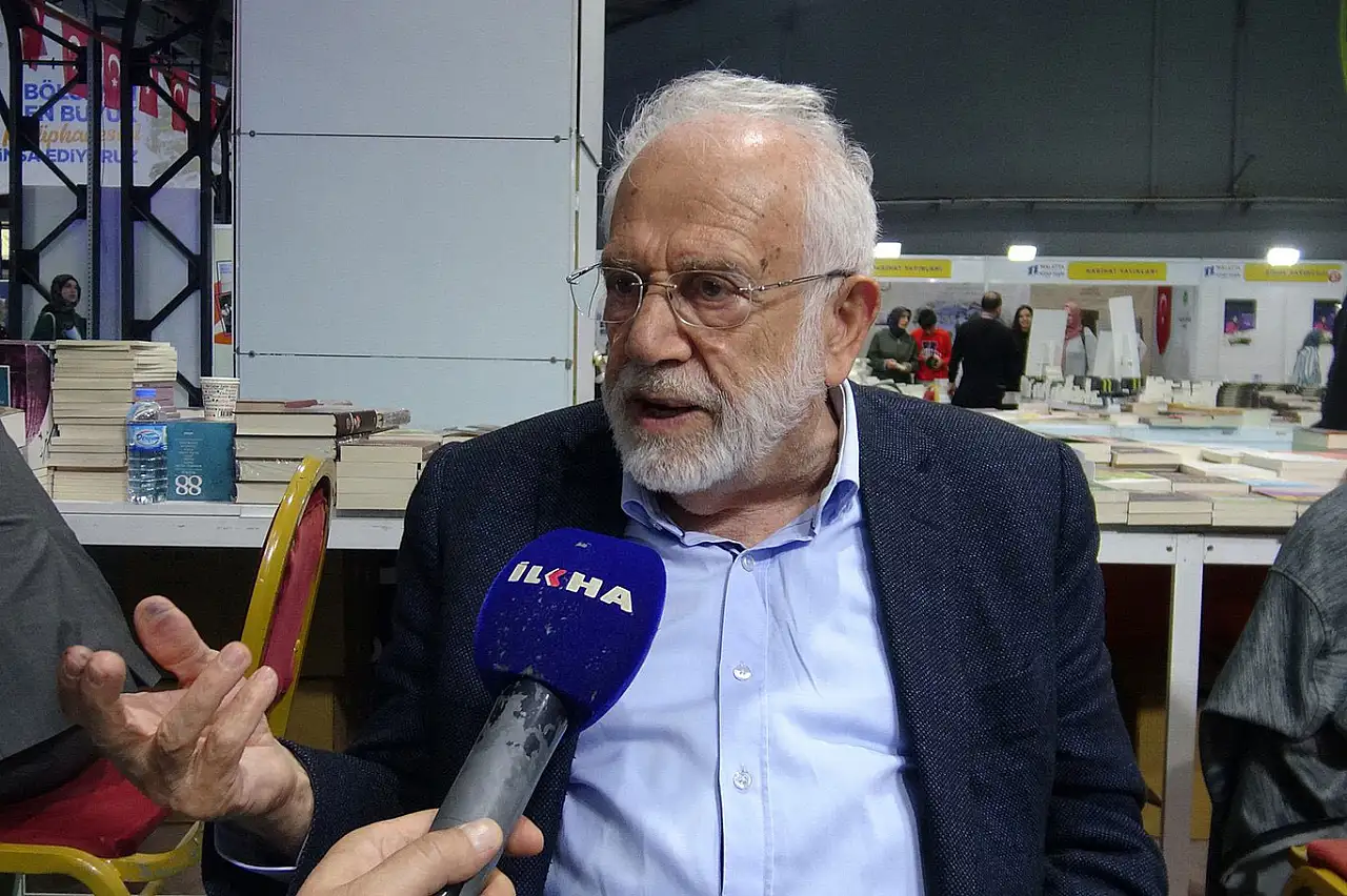 Kitapların Değil Telefonların Kölesi Olduk!