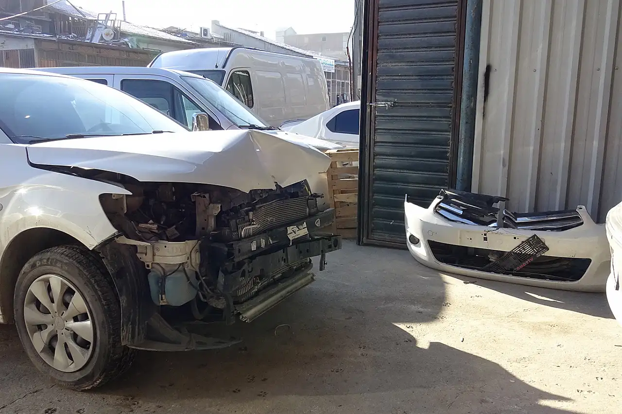 Yağışlar kazaları artırdı, kaportacılar taleplere yetişemiyor