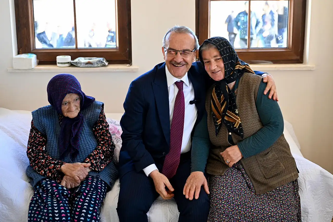 Makamda Değil Sahadan Yöneten Vali: