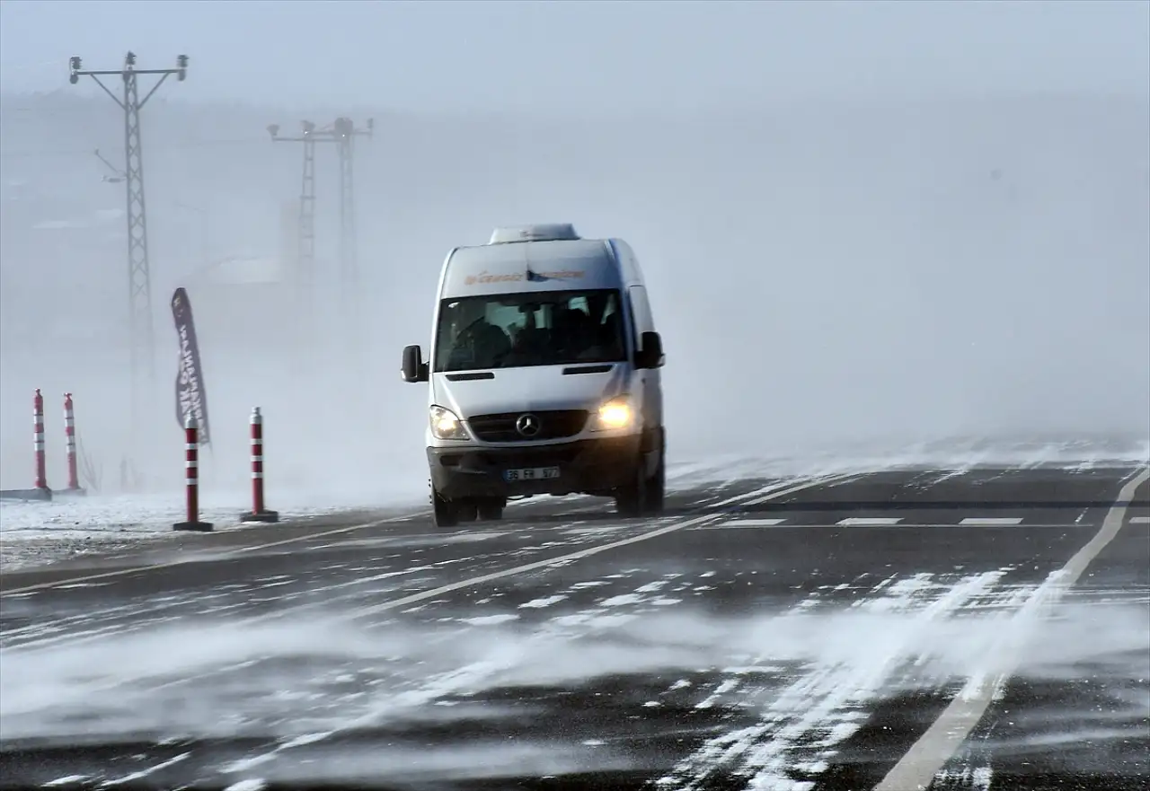 Soğuk Hava Ve Tipi Hayatı Olumsuz Etkiledi
