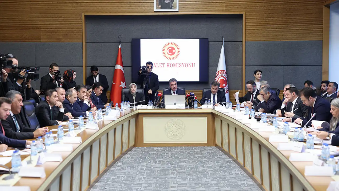 11. Yargı Paketi Komisyon'dan Geçti: Tahliyelere Kapı Aralandı