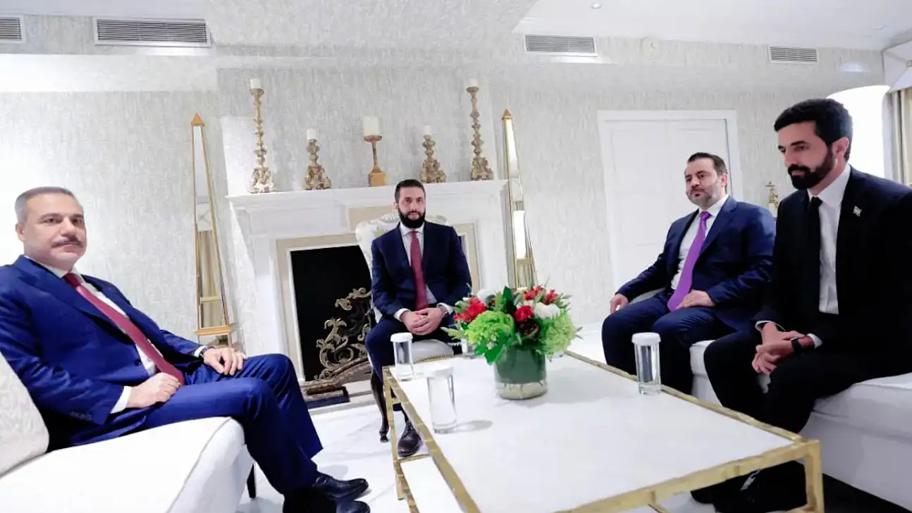 Bakan Fidan, Suriye Cumhurbaşkanı Şara ile bir araya geldi