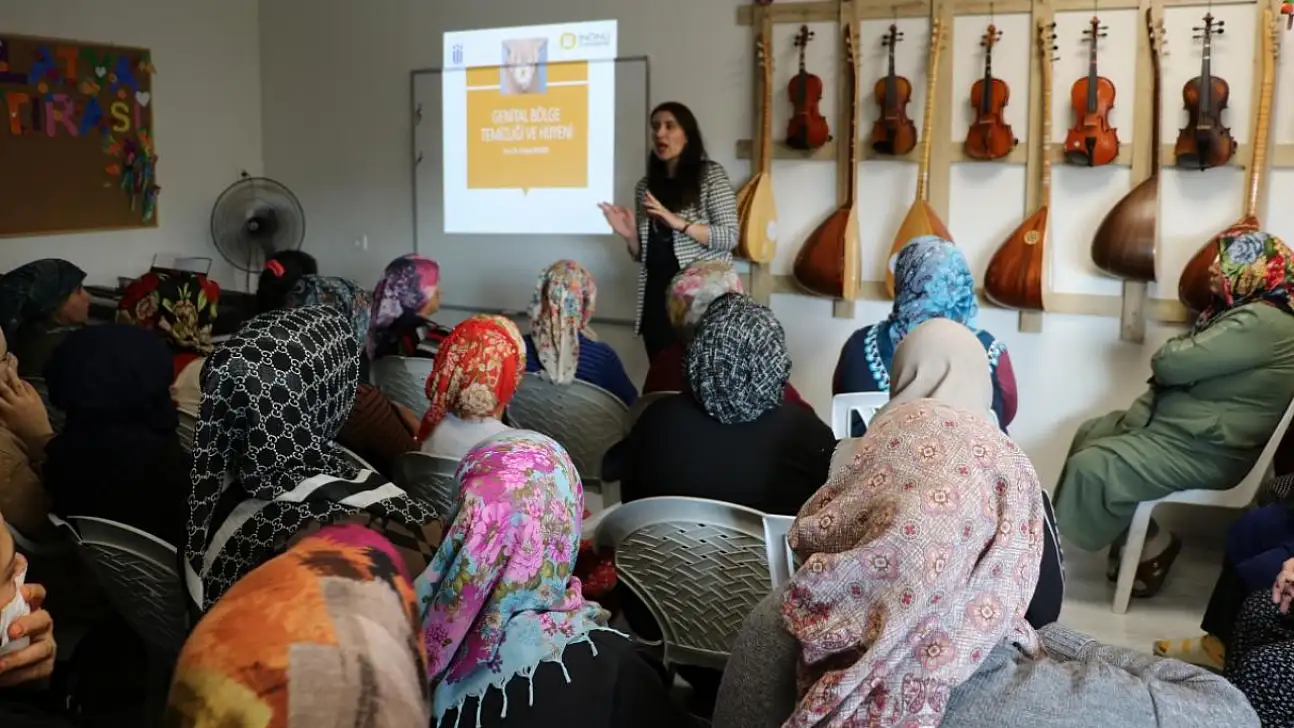 Malatya'da Konteyner Kent'te kadınlara hijyen eğitimi