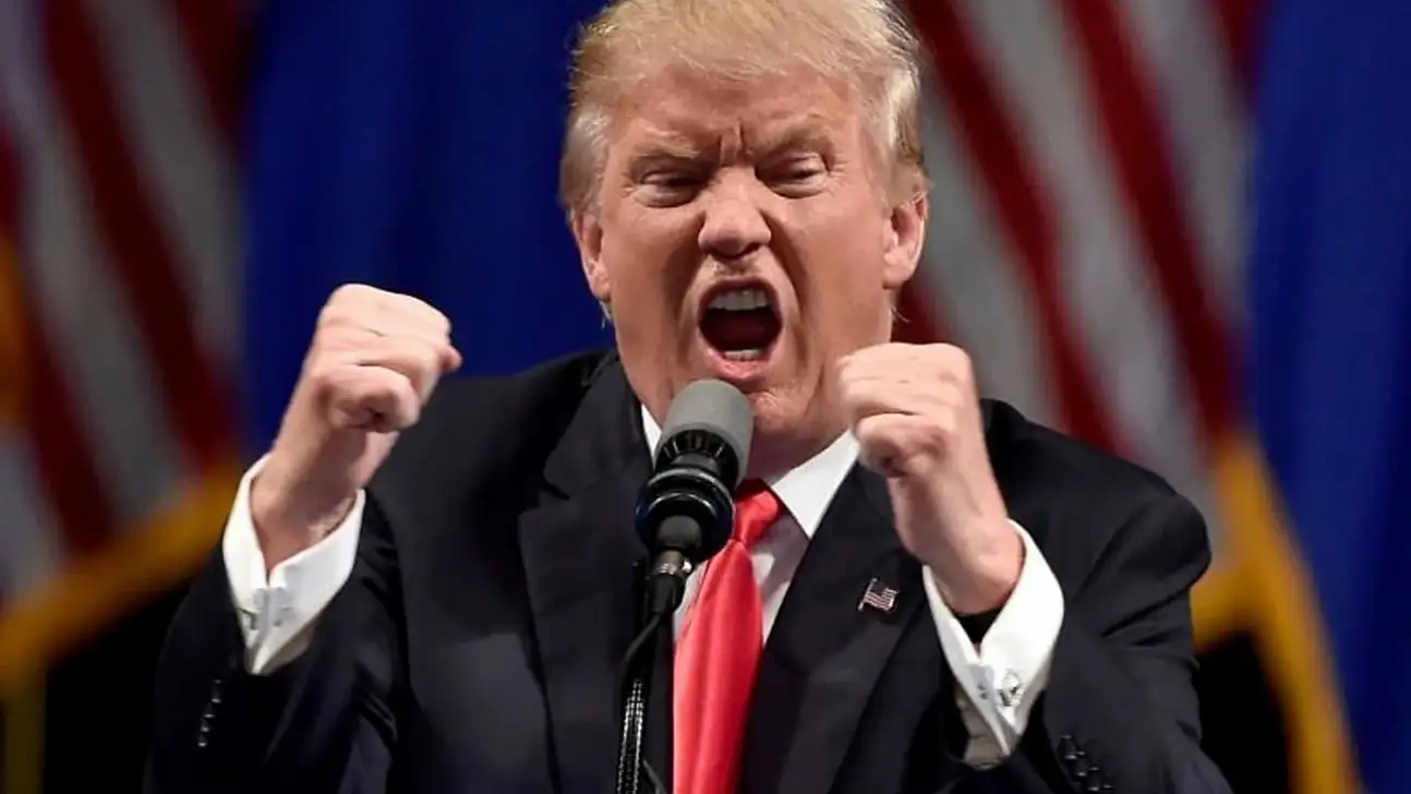 Trump'tan İran'da kaos çağrısı: Protestolara devam edin, kurumları ele geçirin