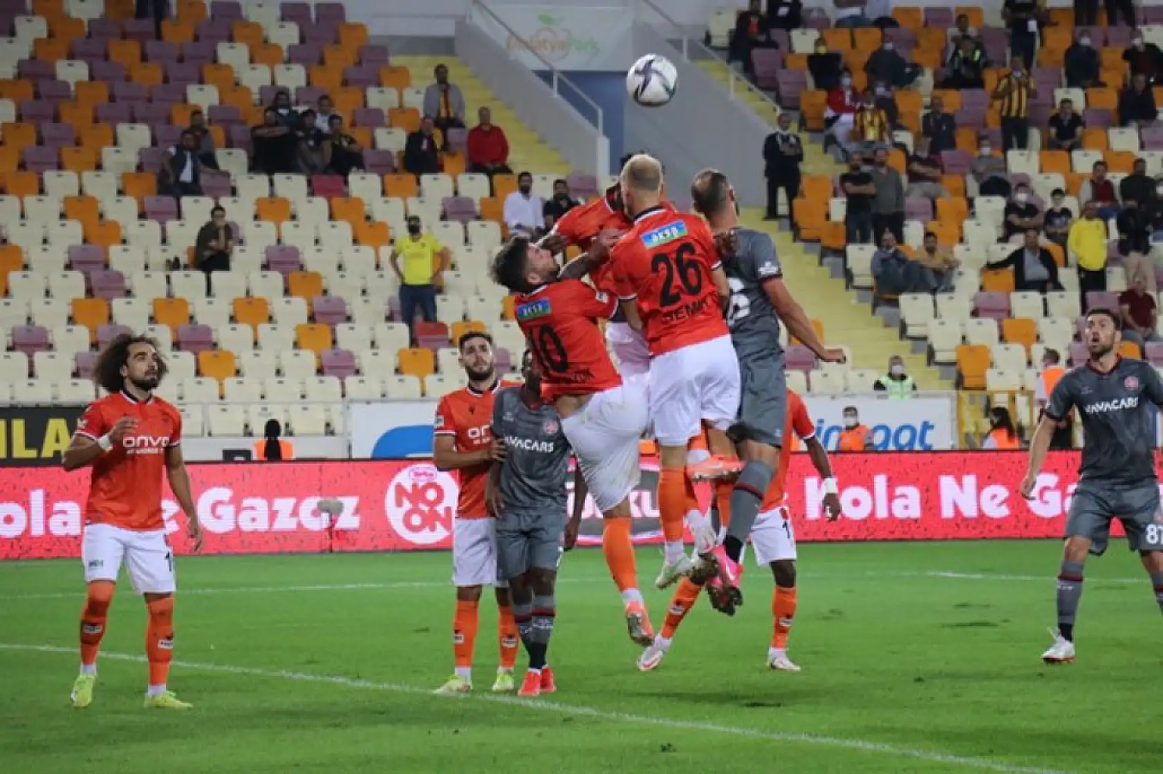 Fatih Karagümrük maçından Kareler