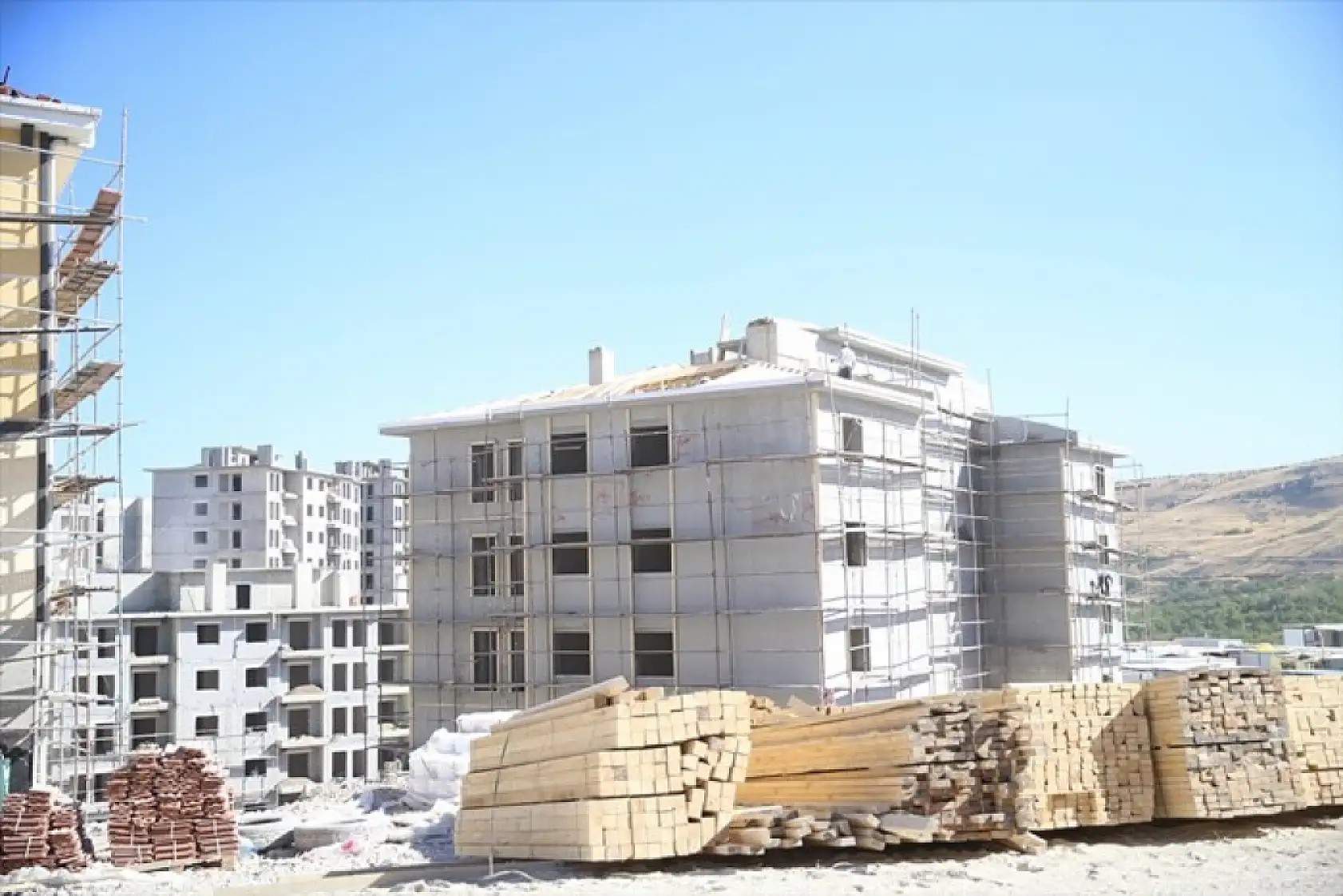 Battalgazi'de deprem konutları yükseliyor