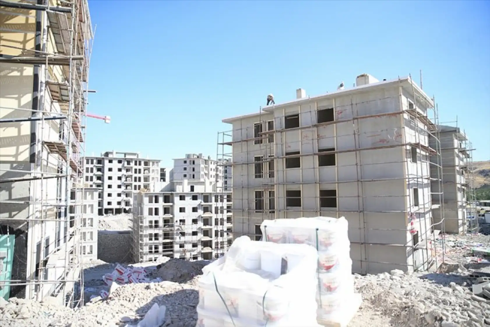 Battalgazi'de deprem konutları yükseliyor