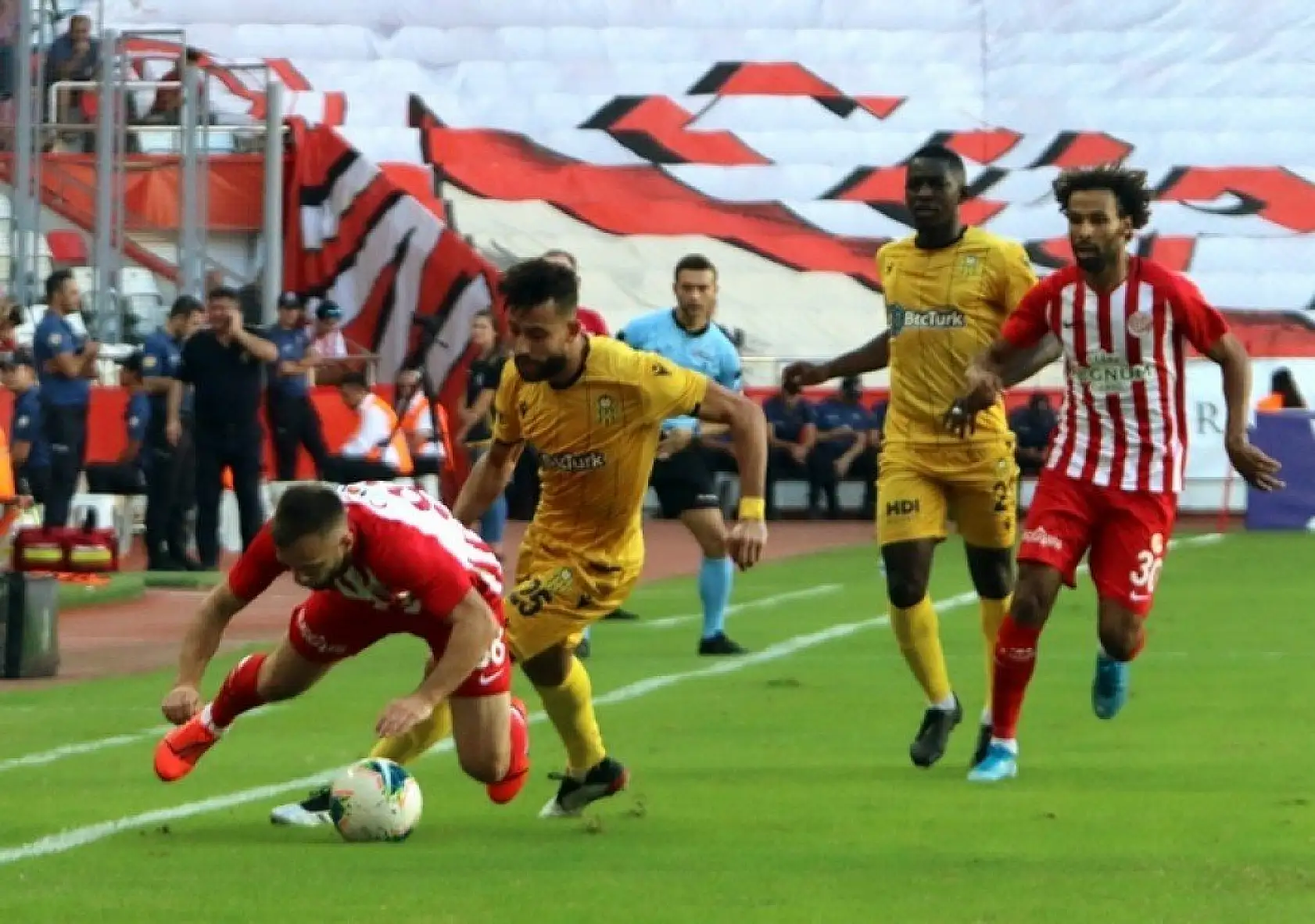 Antalyaspor Yeni Malatyaspor Karşılaşmasından Kareler