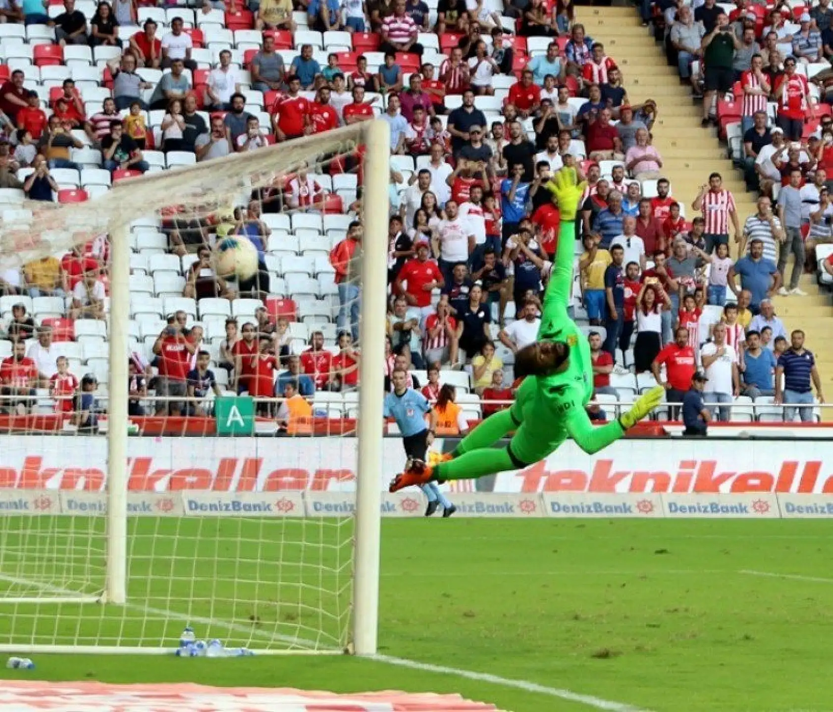 Antalyaspor Yeni Malatyaspor Karşılaşmasından Kareler