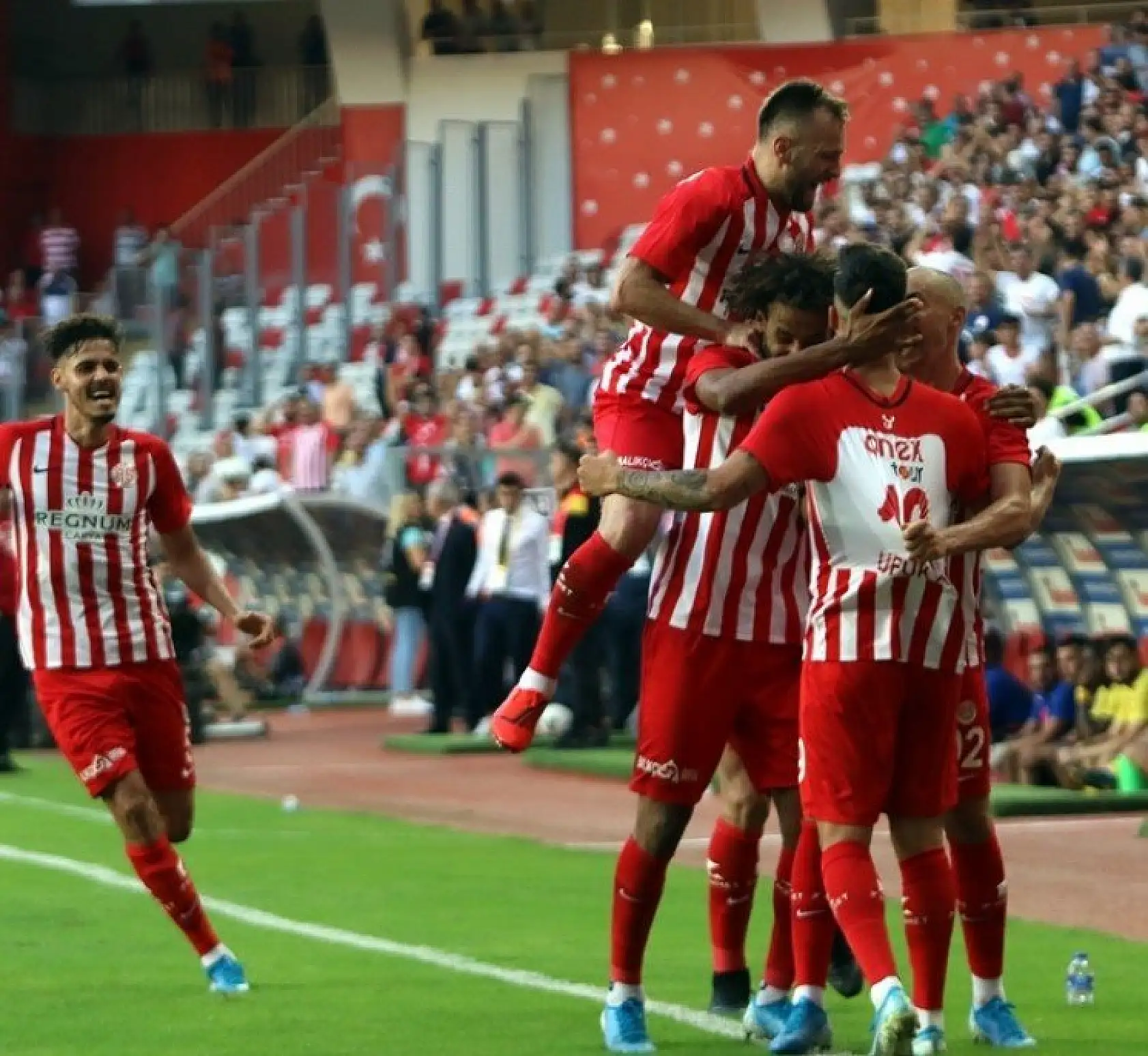 Antalyaspor Yeni Malatyaspor Karşılaşmasından Kareler