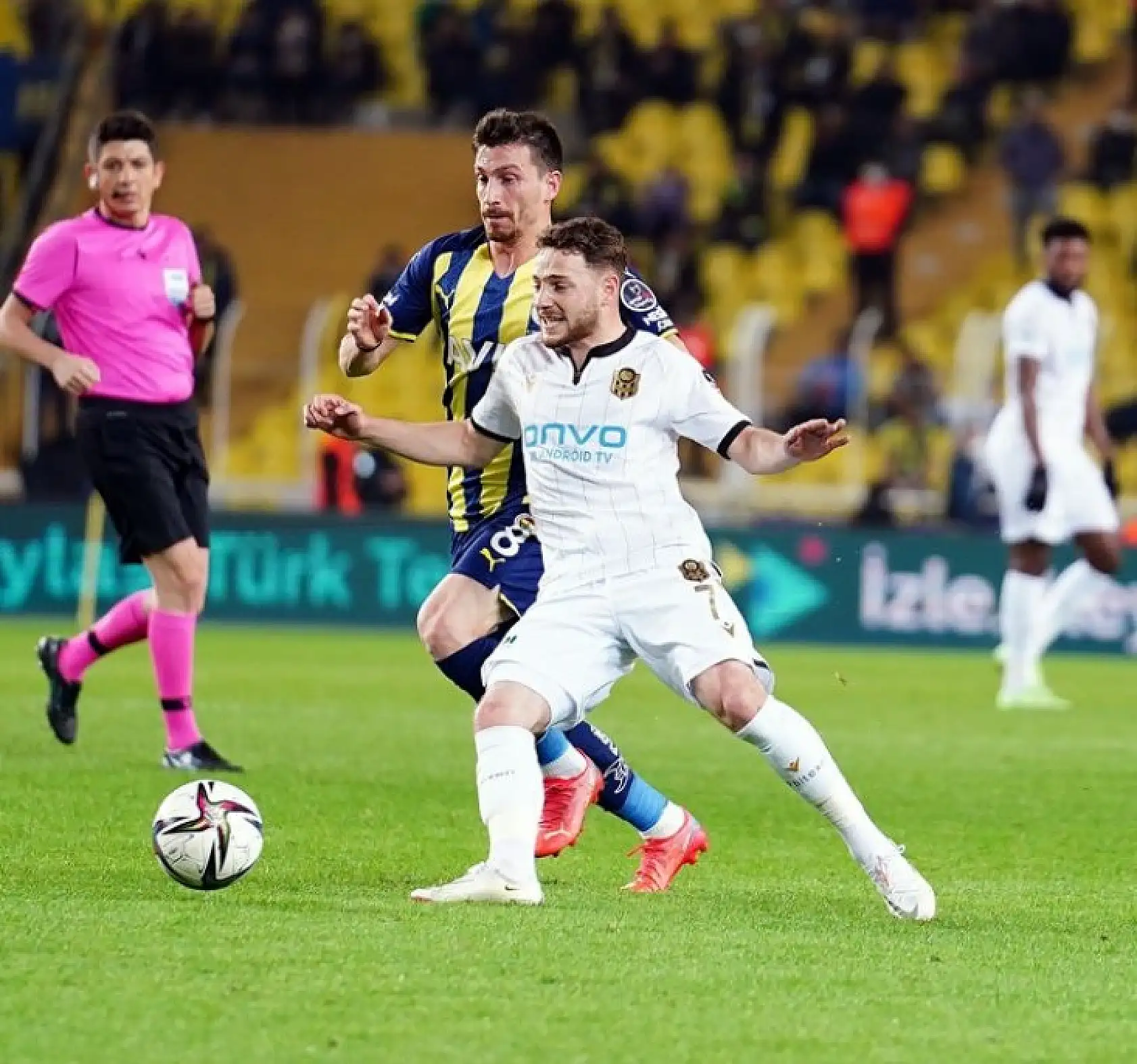 Fenerbahce Yeni Malatyaspor Karşılaşmasından Kareler