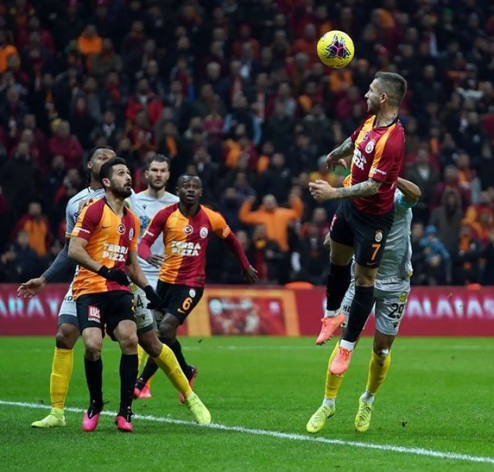Galatasaray, Yeni Malatyaspor Karşılaşmasından Kareler