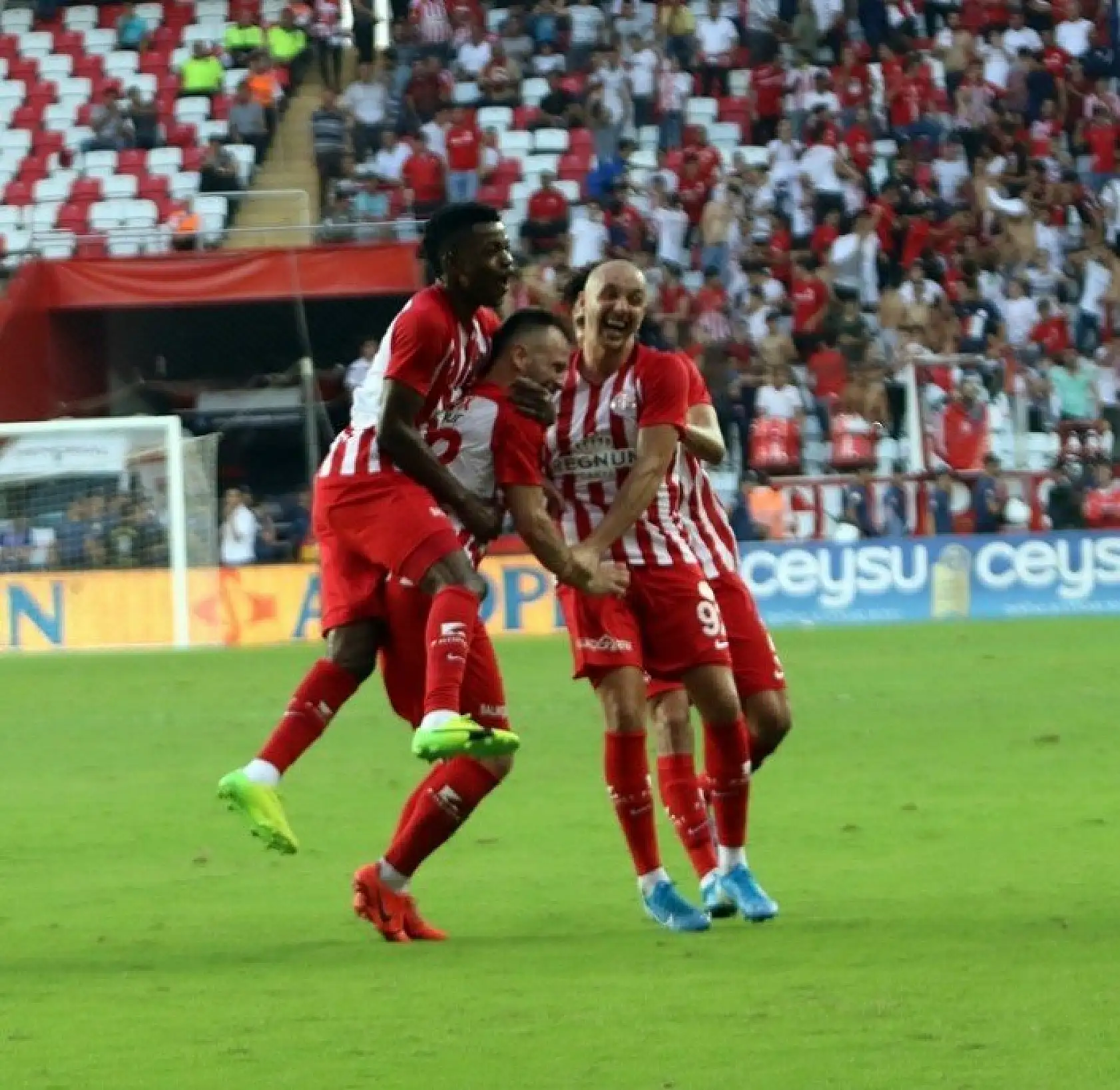 Antalyaspor Yeni Malatyaspor Karşılaşmasından Kareler