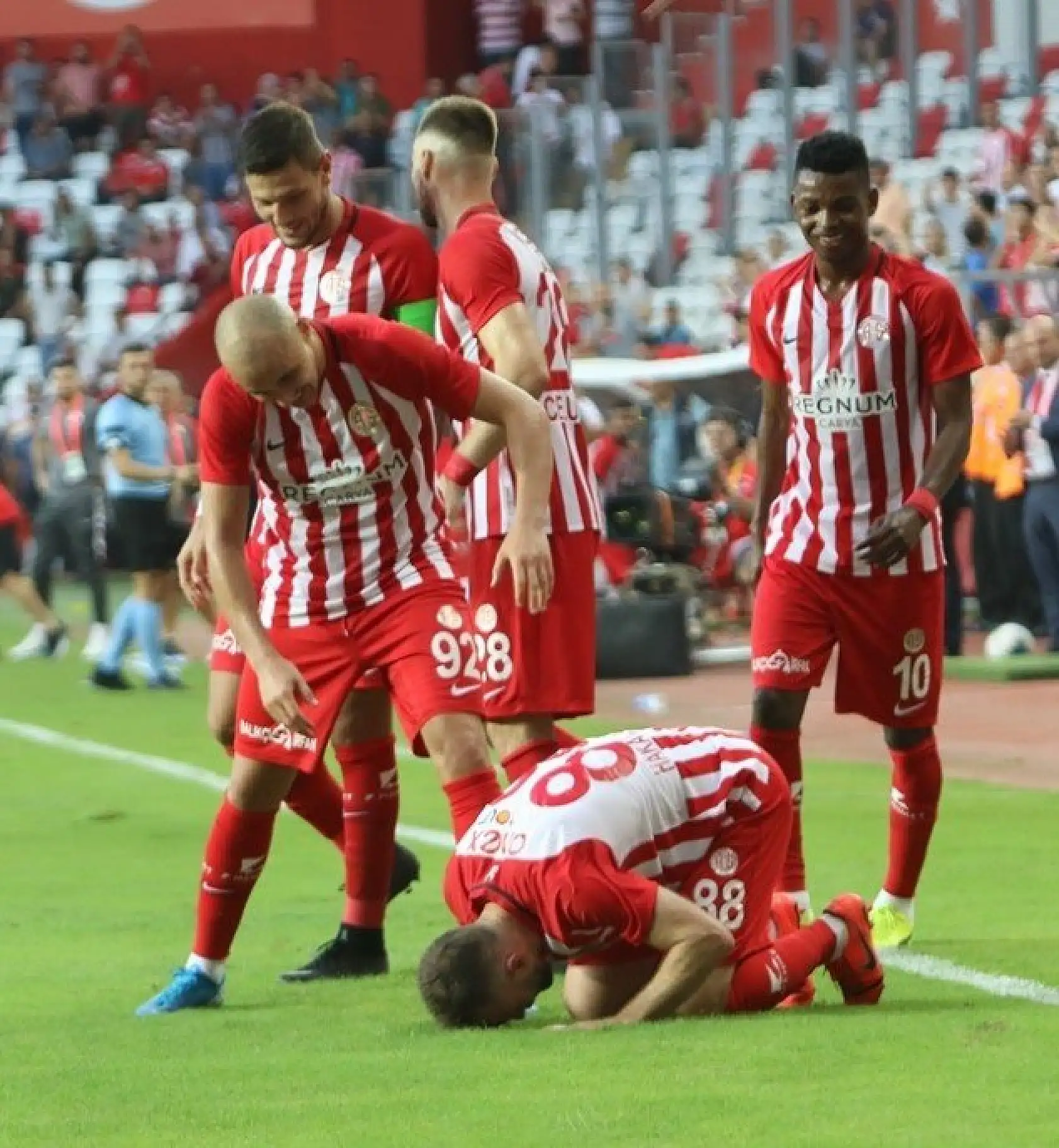 Antalyaspor Yeni Malatyaspor Karşılaşmasından Kareler