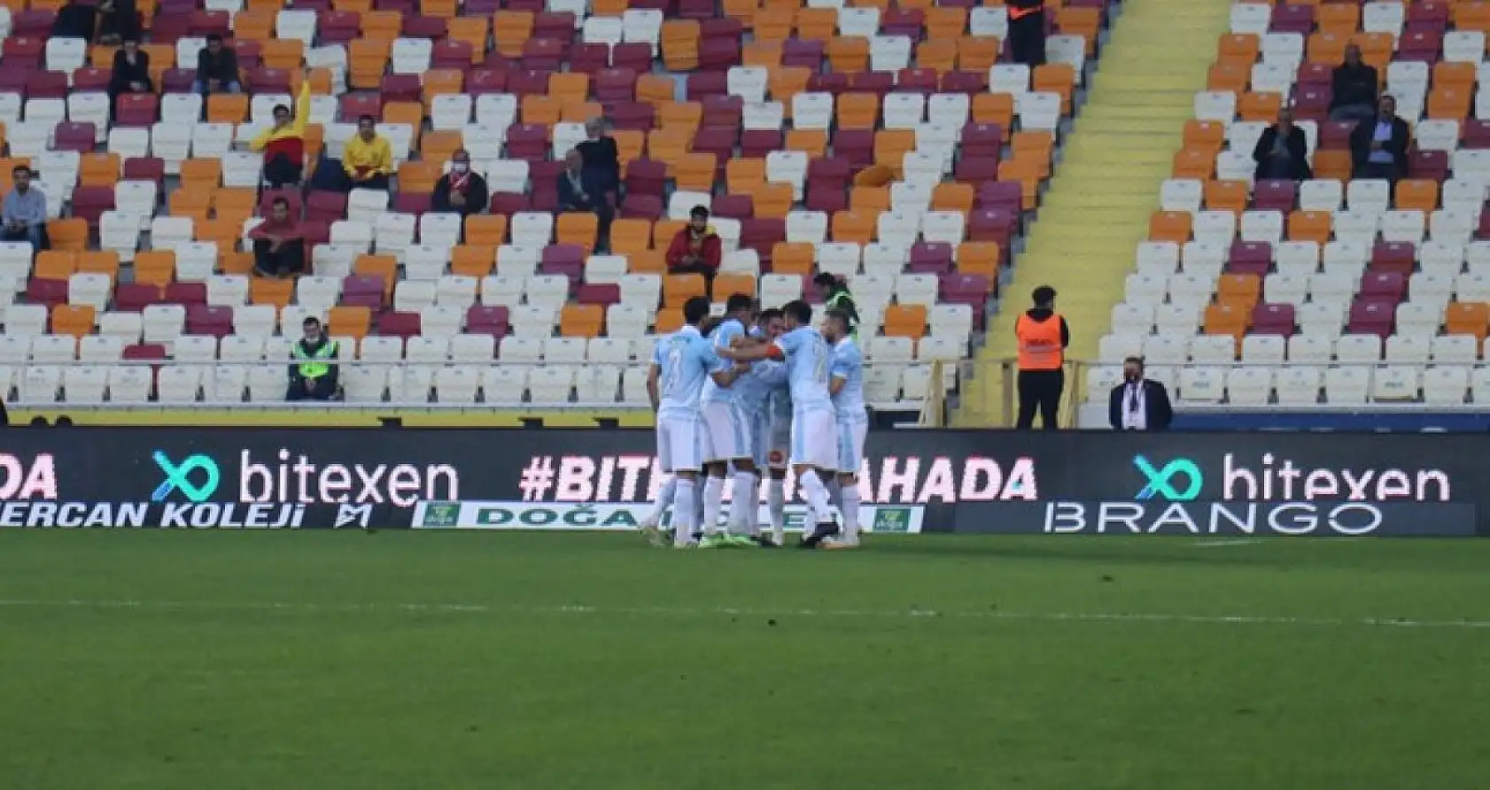 Medipol Başakşehir Maçından Kareler