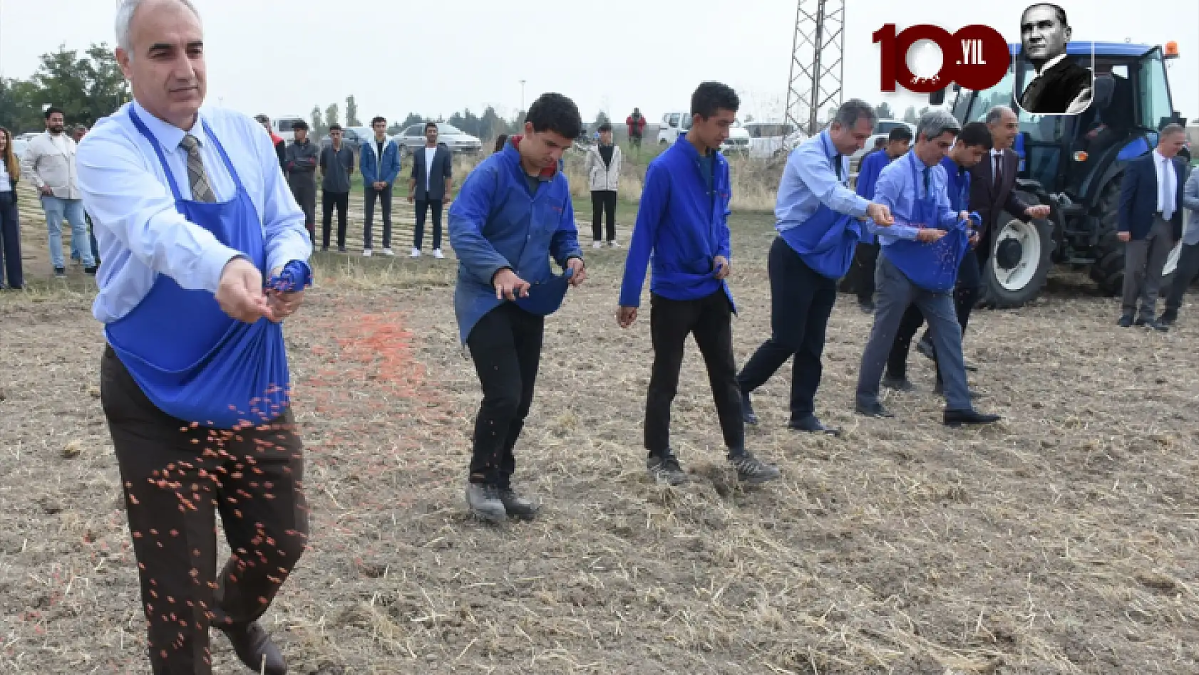 Malatya'da meslek lisesi öğrencileri 200 dekarlık alana buğday ekti