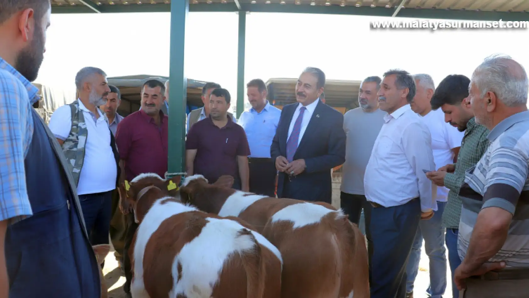 Keskin, 'Halkımız kurbanını marketlerde değil, yetiştiriciden ve köylüden alsın'