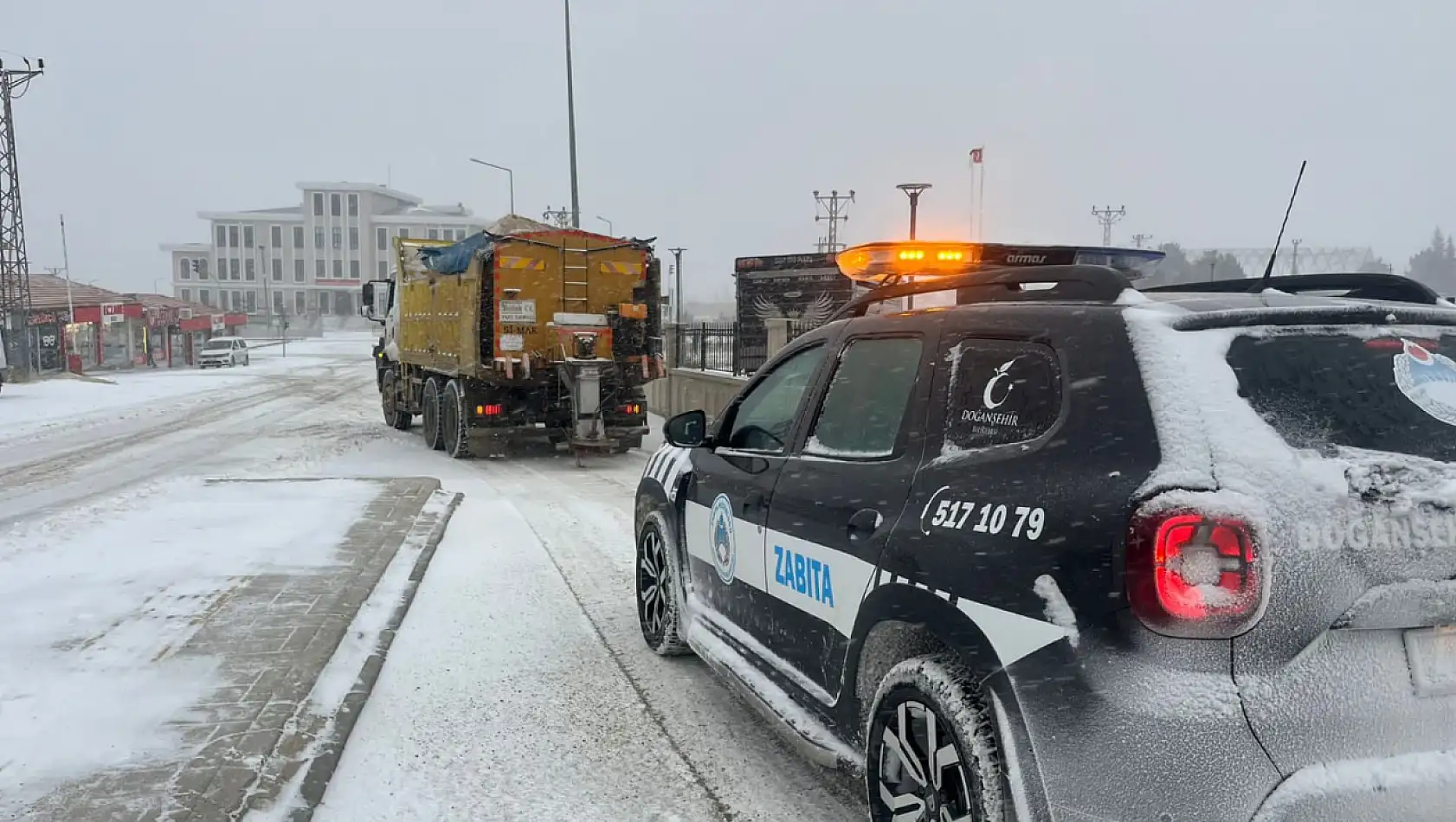 Başkan Bayram Talimatı Verdi, Ekipler Sahaya İndi