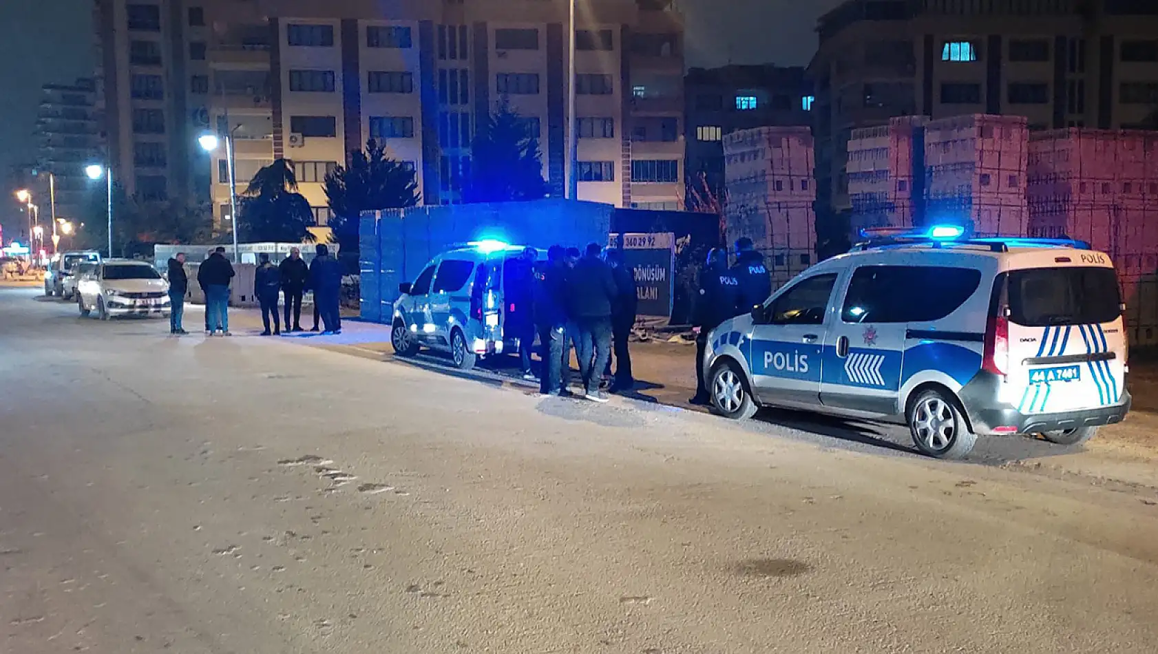 Malatya'da Borç Tartışması Kanlı Bitti: Bir Kişi Bıçaklandı