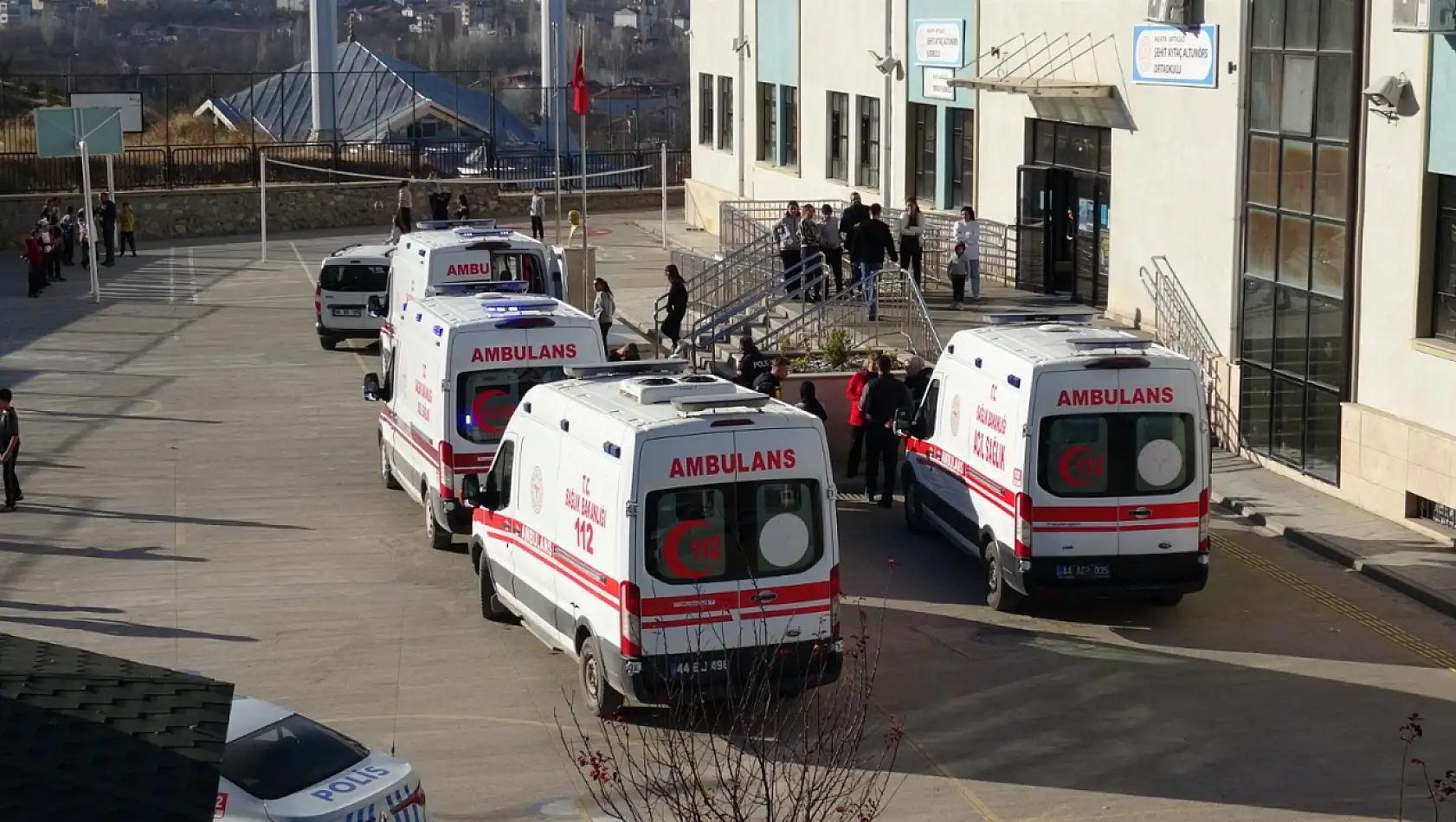 Malatya'da Okulda Zehirlenme Şüphesi: 10 Öğrenci Hastanede