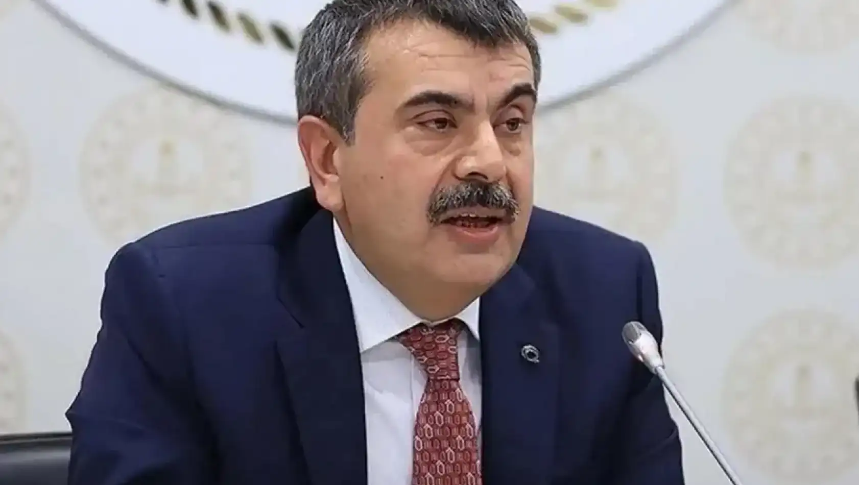 Milli Eğitim Bakanı Tekin: 'Kafaları Karıştırmaya Kimsenin Hakkı Yok'