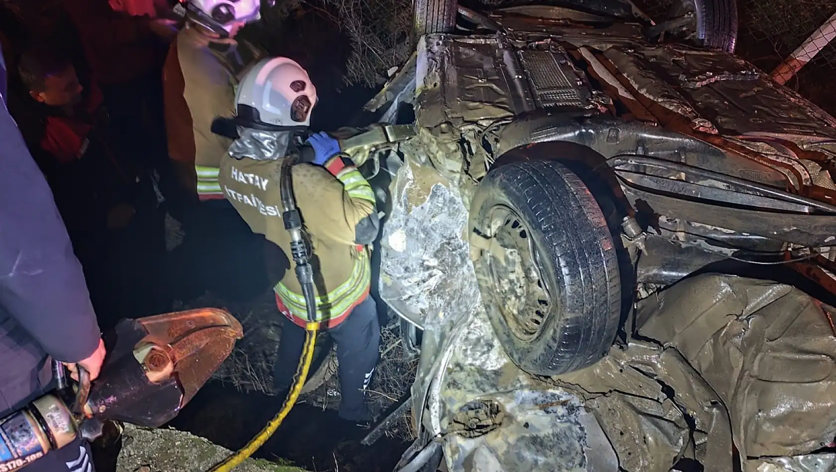 Trafik Kazası: 1 Ölü 3 Yaralı