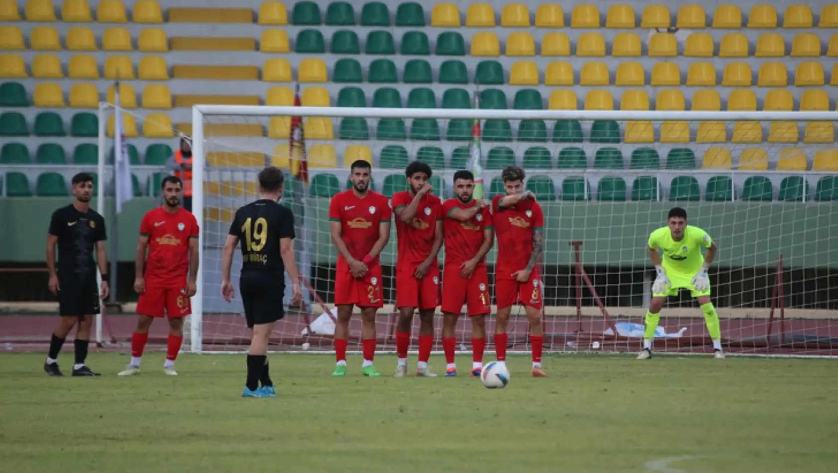 Yeni Malatyaspor Amed Karşısında 4-2'lik Skorla Dağıldı