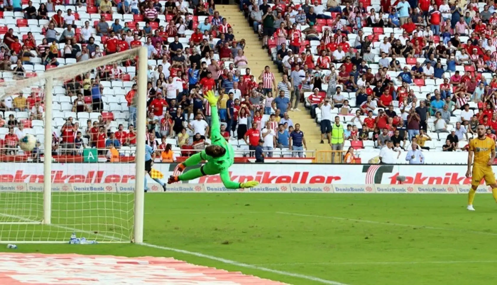 Antalyaspor Yeni Malatyaspor Karşılaşmasından Kareler