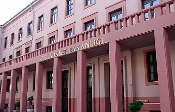 Adalet Bakanlığı'ndan yapay zekalı yargı dönemi!