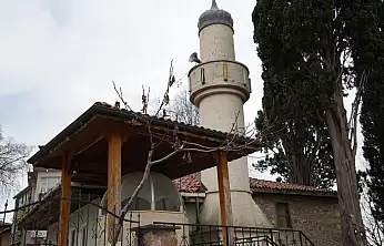 Depremlerin yıkamadığı Yumurtacı Cami