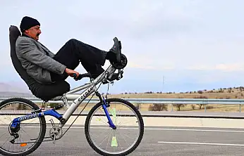 Polisler bile durdurup inceliyor