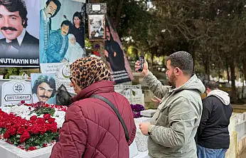 Ferdi Tayfur vefatının 1. yıl dönümünde mezarı başında anıldı