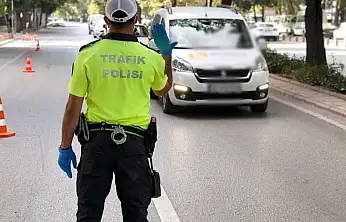 Hız İhlalleri Trafikte Başı Çekiyor! Bakan Yerlikaya Paylaştı