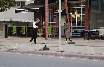 İntihar Girişiminde Bulunan Kadını Polis Son Anda Engelledi