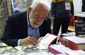 Kitapların Değil Telefonların Kölesi Olduk!