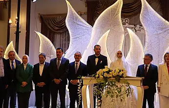 Başkan Sami Er kızının nikahını kıydı