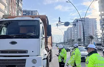 Malatya'da beton mikserleri ve hafriyat kamyonlarına dron destekli denetim