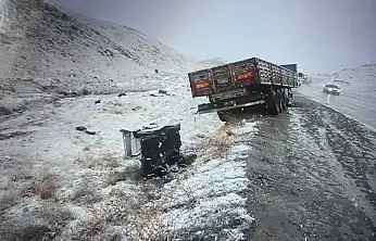 Malatya'da iki ayrı kazada 2 kişi yaralandı